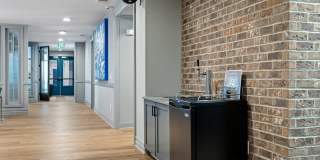 Riverside Gallery 19
