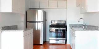 Updated Spacious 2 BR 1.5 BA Condo in Annandale Gallery 1