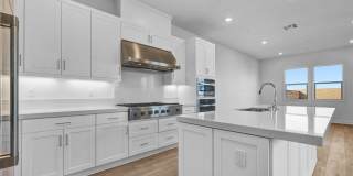 Large Modern Town Home with Oversize Backyard Guarded Luxury Neighborhood Gallery 6