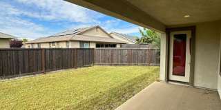 Spacious 4 Bed / 3 Bath Home with Large Covered Patio in Chico Gallery 14