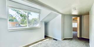 Renovated 4 bedroom 2 bath Home with Plenty of Space! Gallery 16