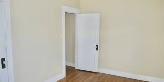 4384 Bancroft St Gallery 12