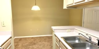 5620 Pinnacle Heights Cir Apt 207 5620 Pinnacle Heights Cir Apt 207 Gallery 2