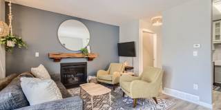 Corner Unit 2 BDR / 2.5 BA Townhome Gallery 10
