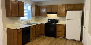 4036 Greenleaf Street Gallery 6