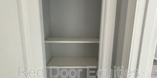 117 W Walnut St - 1B Gallery 12