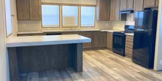 1613 Steller Gallery 1