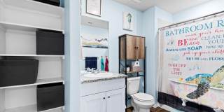 CREEKSIDE Gallery 19