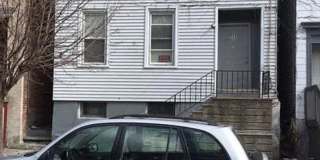 Affordable 3 bedroom, 1 bathroom, 1st floor Gallery 1