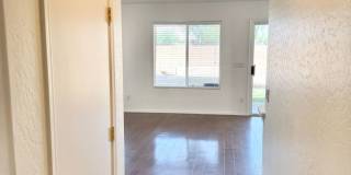 4 Bedroom 3 Bathroom Home in Surprise! Has Loft & Additional Office/Den! Gallery 12