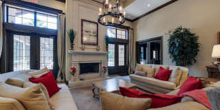 864 SHORELINE Circle Gallery 31