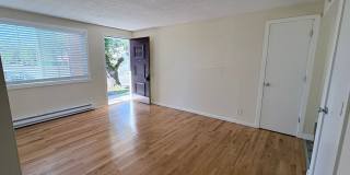C2402 - Maple Court Apartments Gallery 1