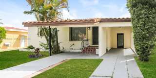 1078 NE 157th St Gallery 1