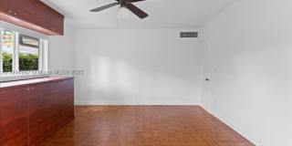 1961 NE 188th St Gallery 23