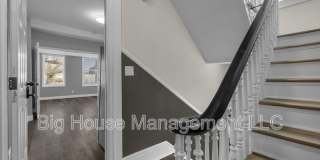 1725 Hollins St Gallery 18