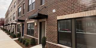 Newly Constructed 3 Bed/3.5 Bath townhome, available now! Gallery 22