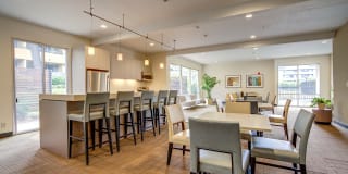 Americana Gallery 25