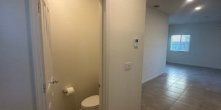 Charming 3 bedroom, 2.5 bath house! Gallery 6