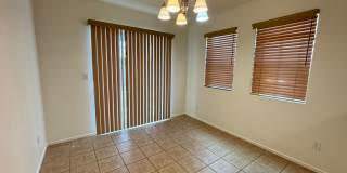 Single Story West Rosamond Home Gallery 10