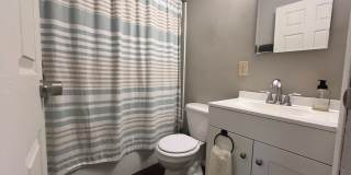3 Bedroom Home With A Large Fully-Fenced Yard Gallery 6
