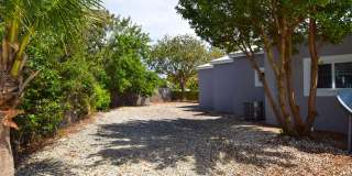 2 Abaco Road Gallery 17