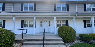 Beautiful Two Bedroom, Two Bath Condo in Ludlow. Available Now! Gallery 1