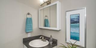 Midtown 15 Gallery 33