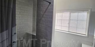 1214 N. Pershing Ave. Gallery 82