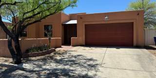 Unique 3Bdm 2Ba home is located in a great central location Gallery 7