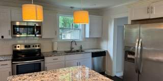 Cute 3BR Home in the Heart of Nashville Gallery 9