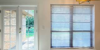 Beautiful 4 Bedroom 1.5 Bath - City View ISD Gallery 6