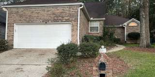 Beautiful 3/2 in Golf Course Community Gallery 1