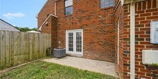 372 Circuit Lane Gallery 21