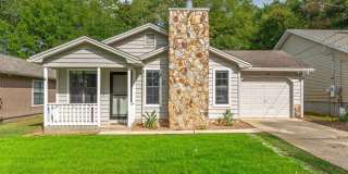 Updated Home in Prime Niceville Location! Updated Home in Prime Niceville Location! Gallery 1
