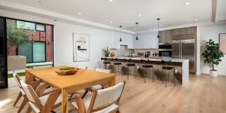 725 N Croft Ave unit: 110 Gallery 32