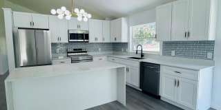 215 HOLLOWBROOK Circle Gallery 15