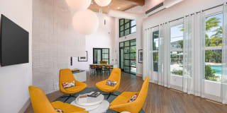 The Easton Riverview Apartments Gallery 4