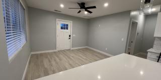 327 North Clarendon Avenue Gallery 2