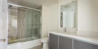 1450 S Barrington Ave Gallery 32