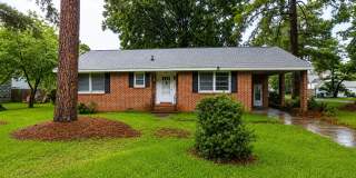 Classic Character. Contemporary Comfort. Convenient Portsmouth Living in this 2BR/2BA Single Family Home! Gallery 1