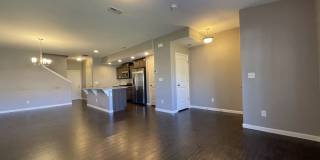 Spacious Two-Story Townhouse Gallery 13