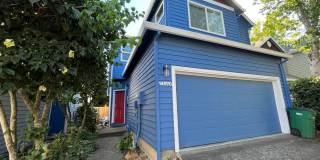 Lovely 2Bd + 2.5Ba in Beaverton!! Minutes Away From Nike! New Roof, Fence, Paint and Additional Bonus Room!! Gallery 1