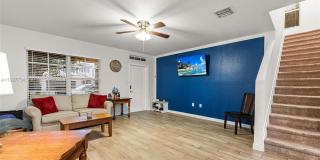 525 NE 6th Pl Gallery 7