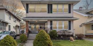 4138 N Lockwood Ave Upper Gallery 1