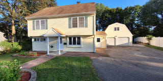 132 Wepawaug Drive 132 Wepawaug Drive Gallery 1