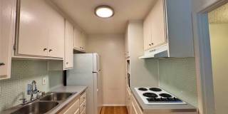 5625 Sumner Gallery 23