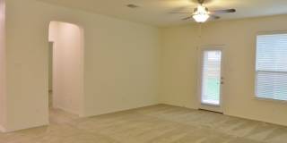 4 Bedroom 2 Bathroom Creekside At Georgetown Village Home Gallery 12