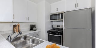 Pasadena Park Place Apartment Homes Gallery 22