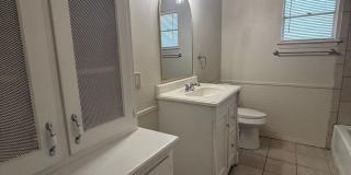 Adorable 3 bedroom, 2 bath home in Aledo Gallery 23