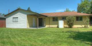 Spacious Renton Rambler w/ a HUGE Backyard! Gallery 9